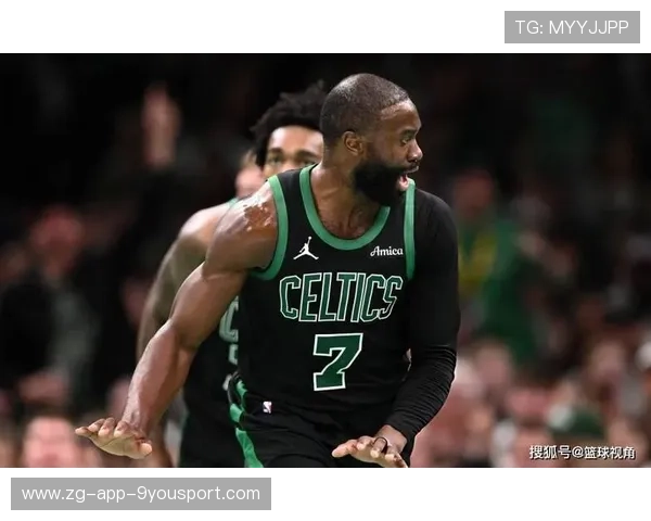 凯尔特人迎战活塞，布朗PK坎宁安，谁能掌控赛场？